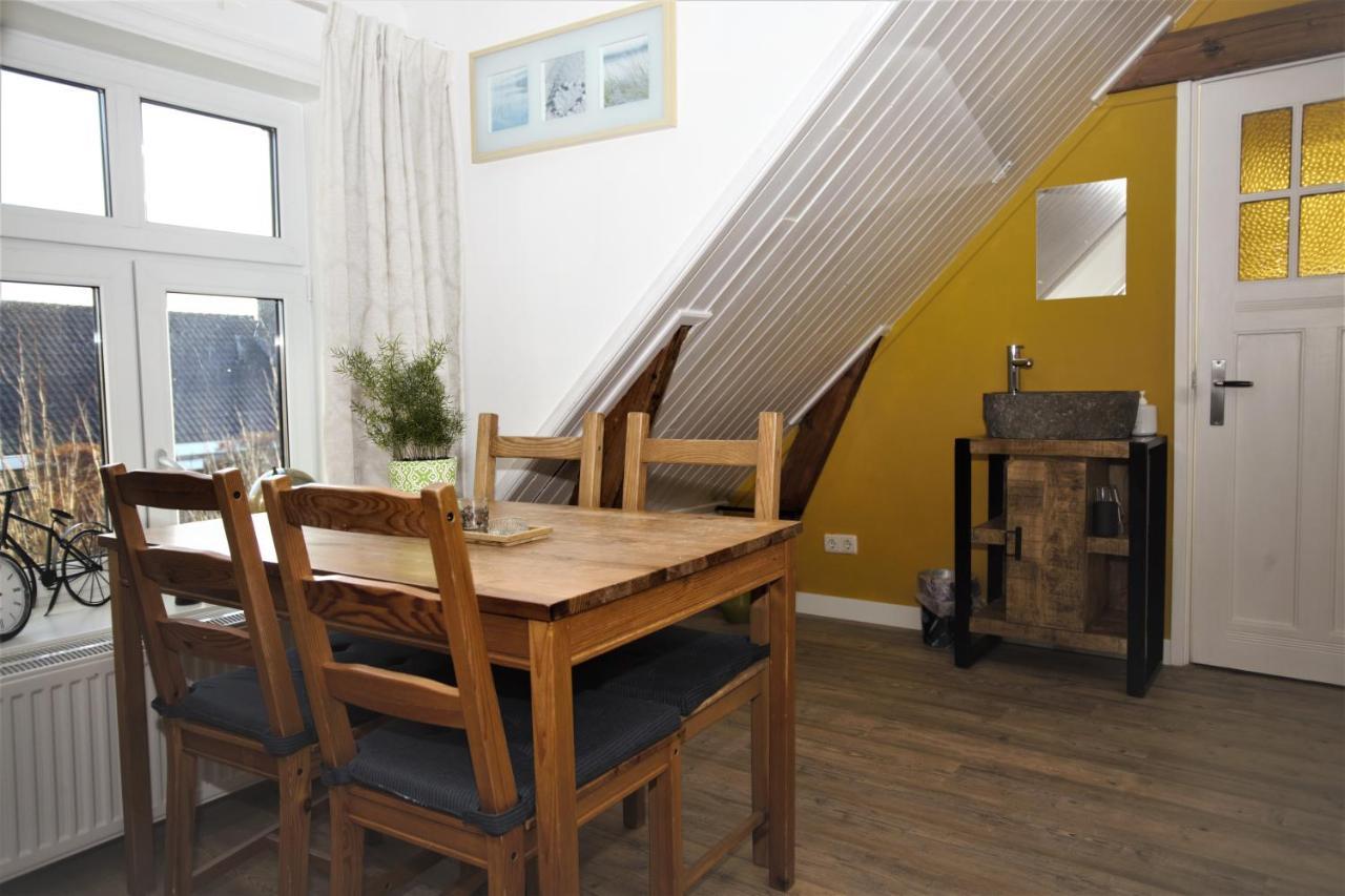 B&B 'T Skoalhus Westergeest Buitenkant foto