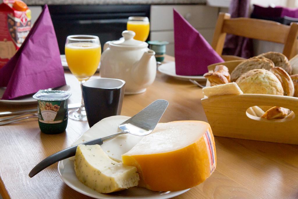 B&B 'T Skoalhus Westergeest Buitenkant foto