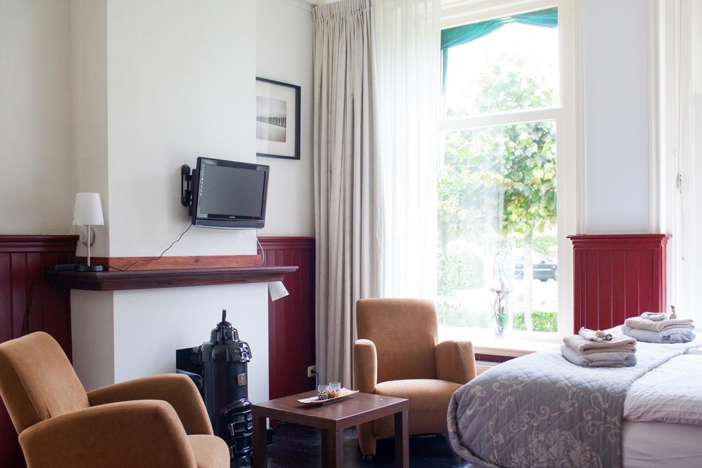 B&B 'T Skoalhus Westergeest Buitenkant foto